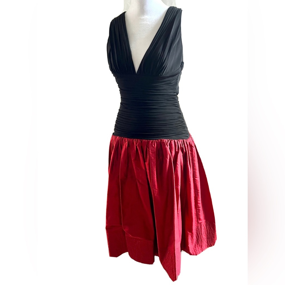 NEW BCBG Maxazria Dress Womens Black Ruched Jersey Knit Top Red Pleated Skirt S
